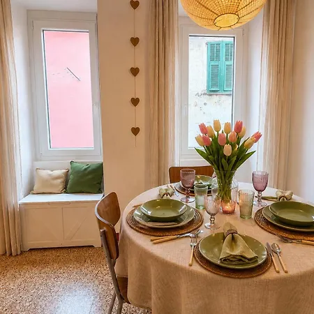 Apartment Centralissimo E Caratteristico, A Pochi Passi Dal Casino E Dal Mare - La Casetta Di Sanremo
