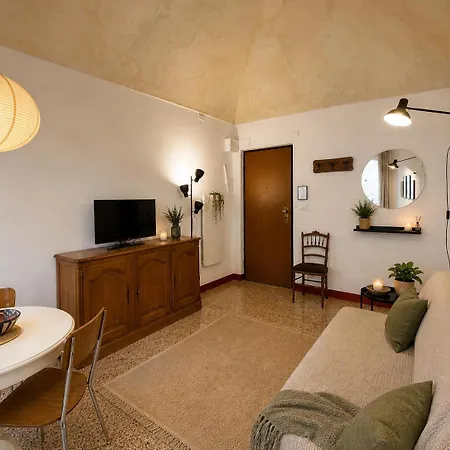 Apartment Centralissimo E Caratteristico, A Pochi Passi Dal Casino E Dal Mare - La Casetta Di Sanremo